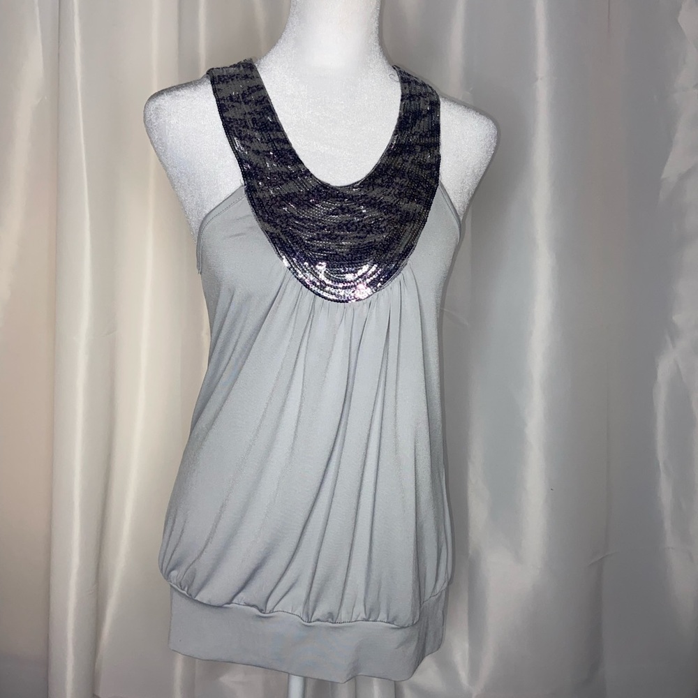 Max & K Sleeveless top gray with purple sequin neckline size M.            (J)
